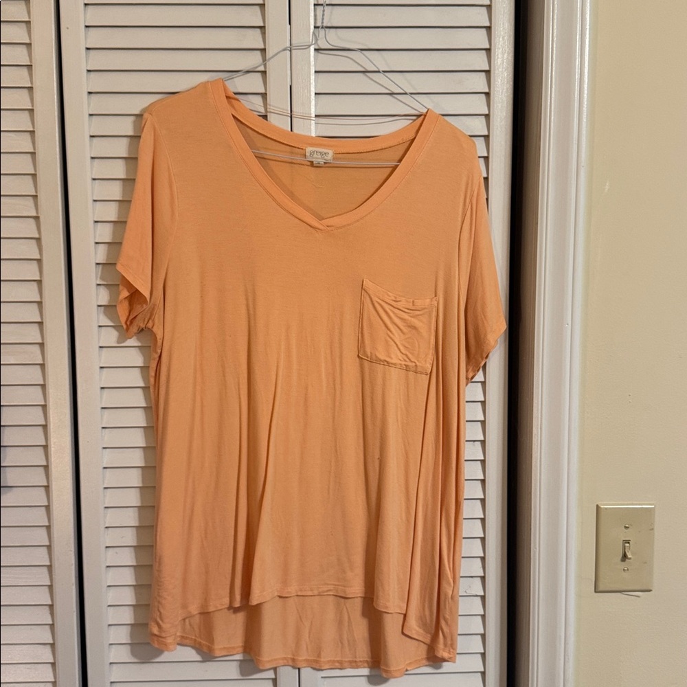 Peach V-Neck Short Sleeve Top
